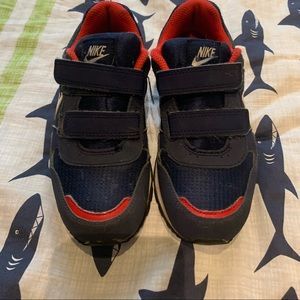 Boys size 12.5 Nike running shoes